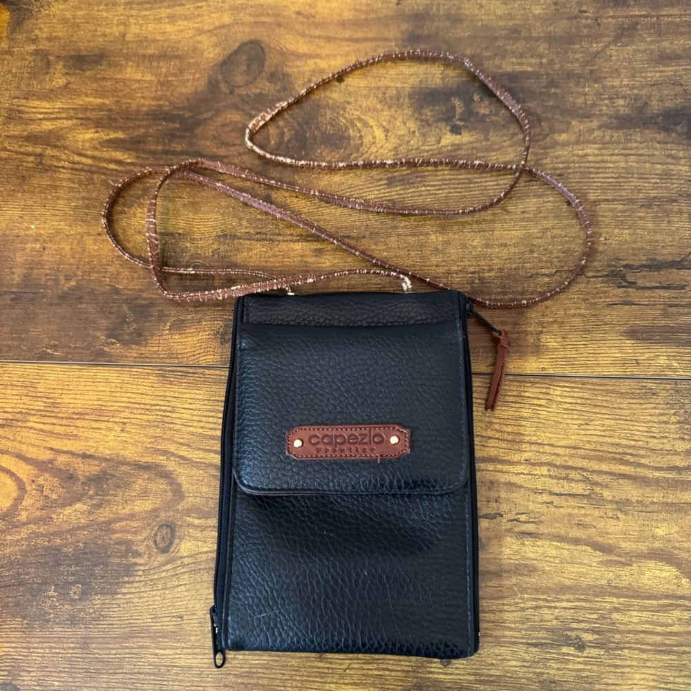 Capezio Frontier Black‎ Leather Crossbody Passport Wallet Bag